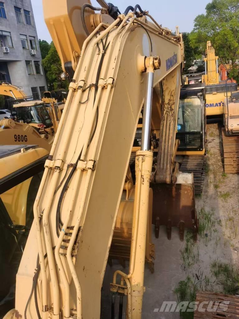 Komatsu PC 200-7 Гусеничные экскаваторы