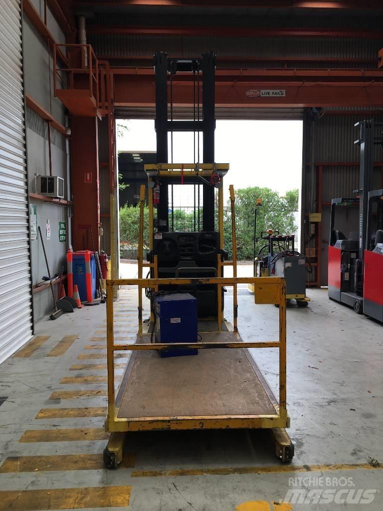 Hyster R30XMF3 Высотные комплектовщики