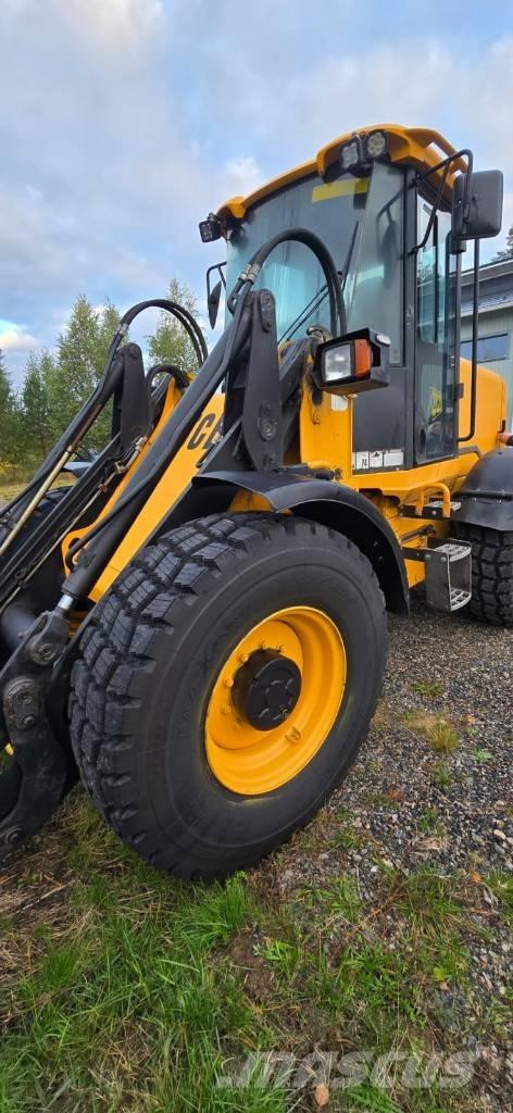 JCB 412 S Фронтальные погрузчики