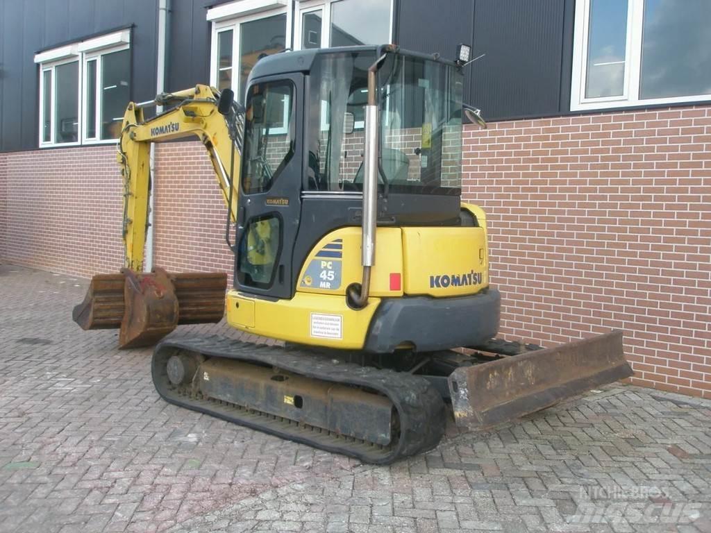 Komatsu PC45MR-3 Мини-экскаваторы