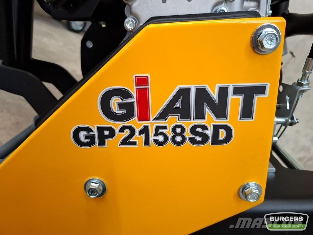 GiANT GP2158SD Виброплиты и вибротрамбовки