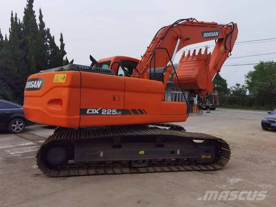 Doosan dx225 Гусеничные экскаваторы