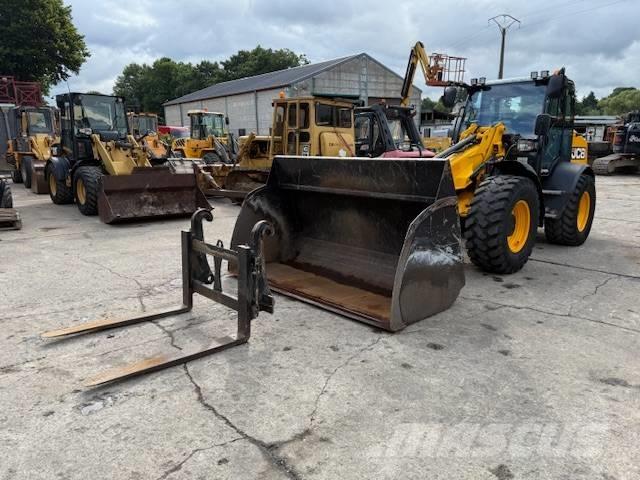 JCB TM 320 S Телескопические погрузчики