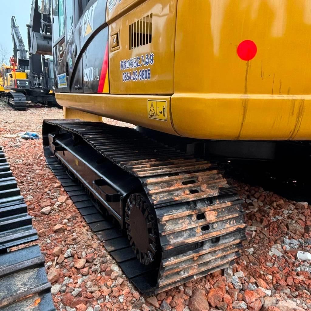 CAT 320 D Гусеничные экскаваторы