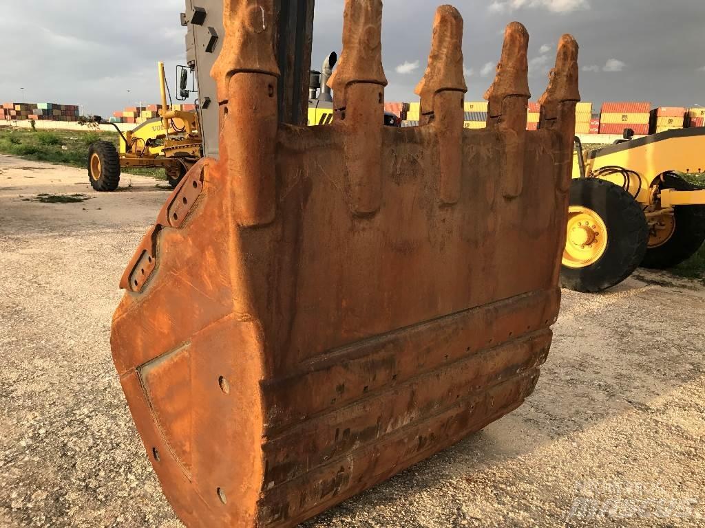 Volvo EC 460 B LC Гусеничные экскаваторы