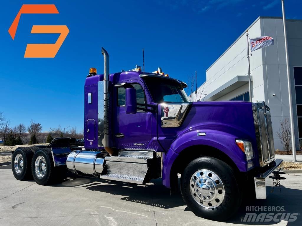 Kenworth W 990 Седельные тягачи