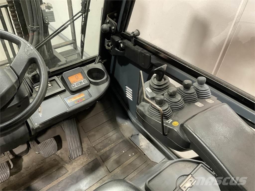 Toyota 40-8FD40N Дизельные погрузчики
