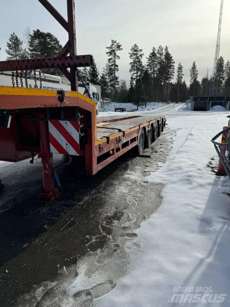  ESGE Pokkakärry Низкорамные полуприцепы