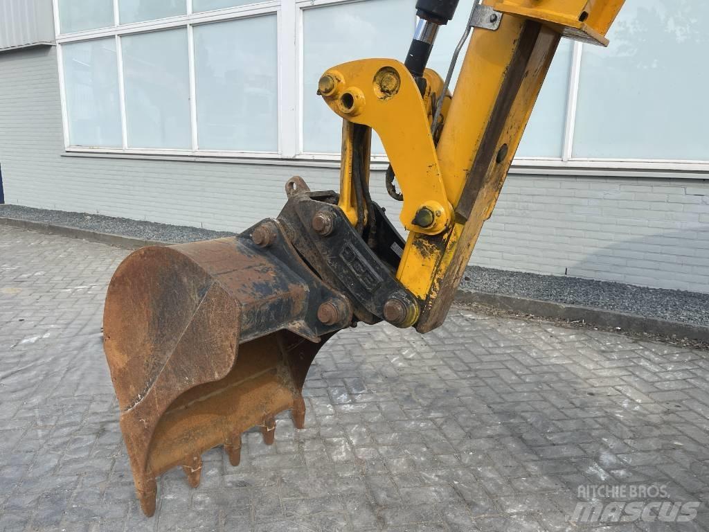 JCB 3 CX    2017    CE Экскаваторы-погрузчики