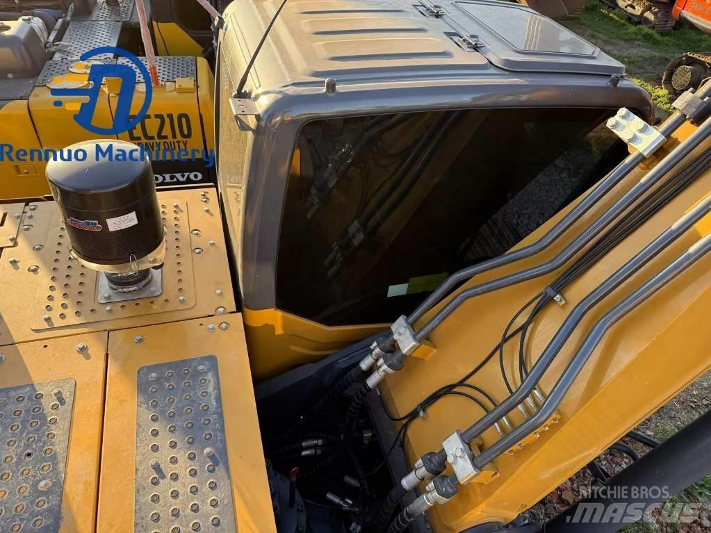 XCMG XE 305DK Гусеничные экскаваторы