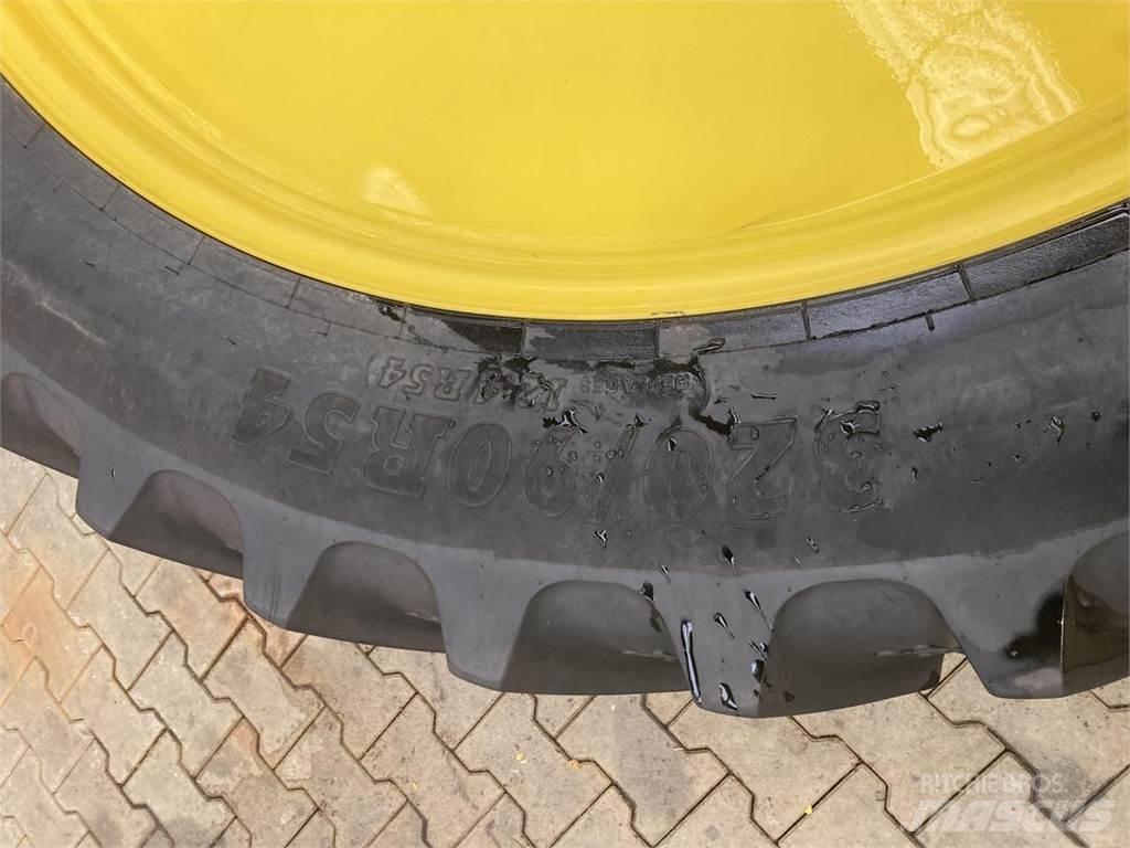 BKT 320/90R54 Шины и колёса