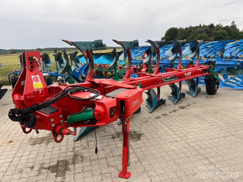 Kverneland 2500S Оборотные плуги