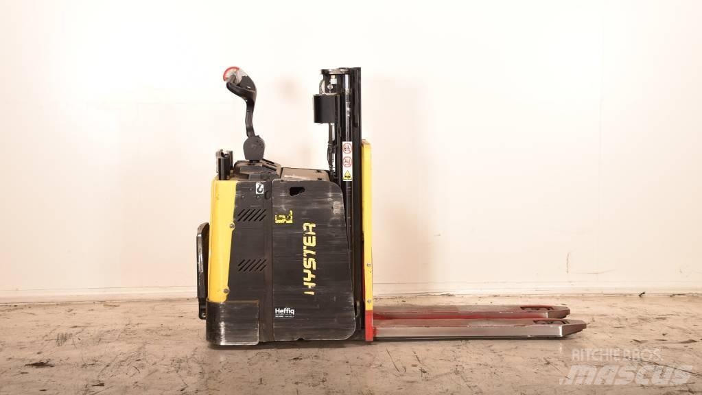 Hyster P2.0SD Самоходные электрические тележки