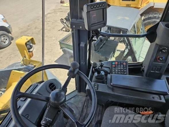 John Deere 544K Фронтальные погрузчики