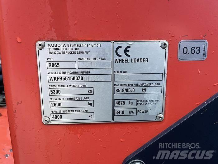 Kubota R065 Фронтальные погрузчики