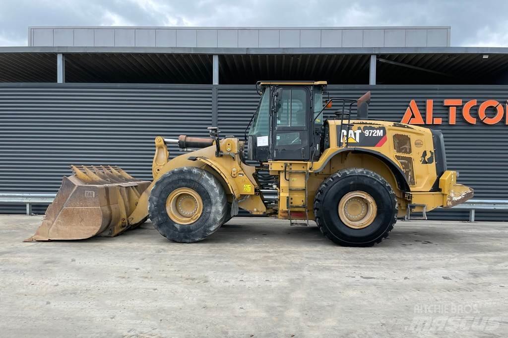 CAT 972M Фронтальные погрузчики