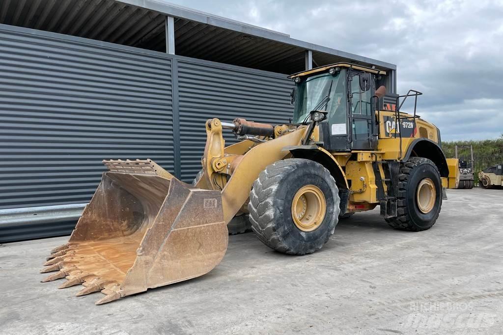 CAT 972M Фронтальные погрузчики