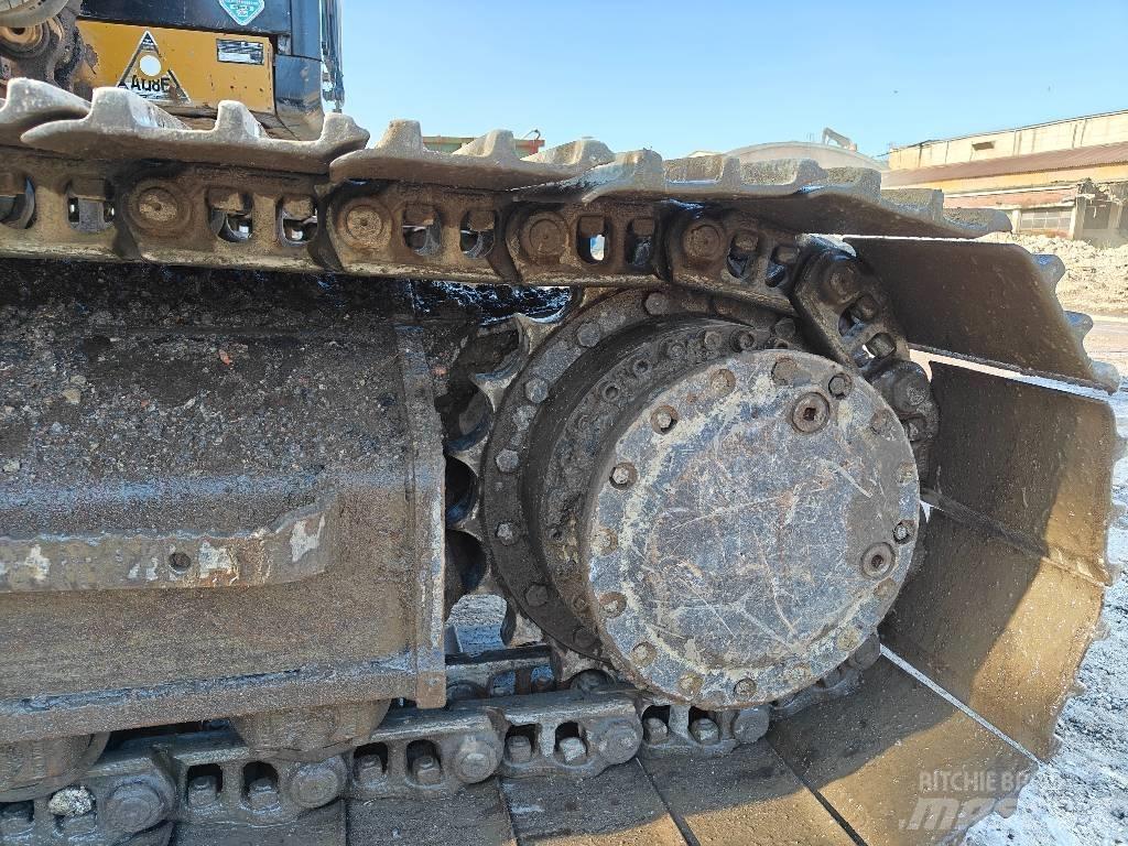 CAT 320F Гусеничные экскаваторы