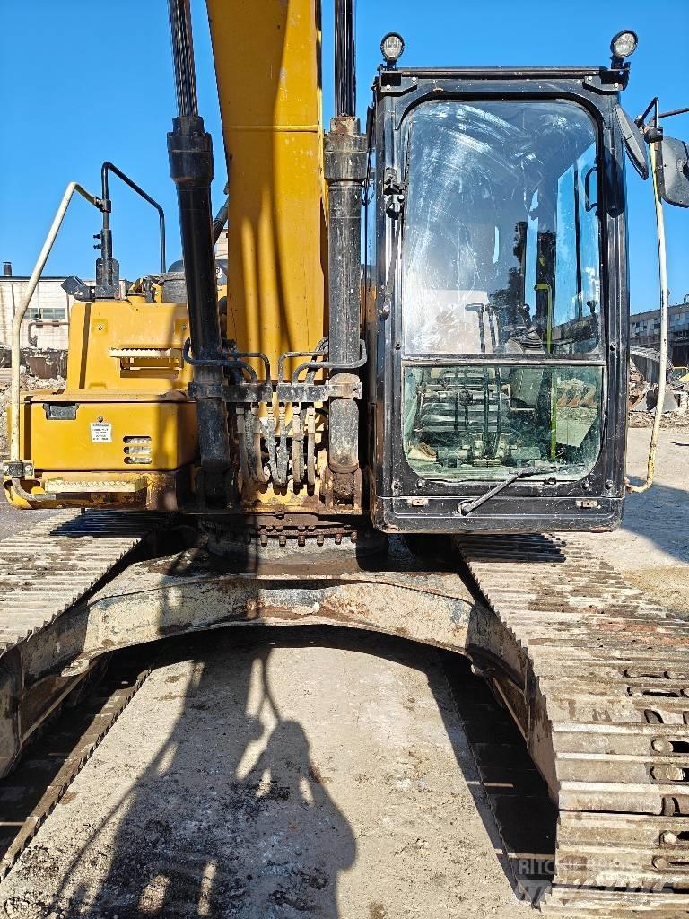 CAT 320F Гусеничные экскаваторы
