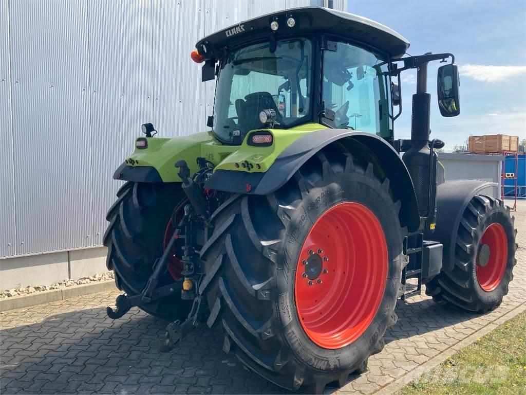 CLAAS ARION 660 Трактора