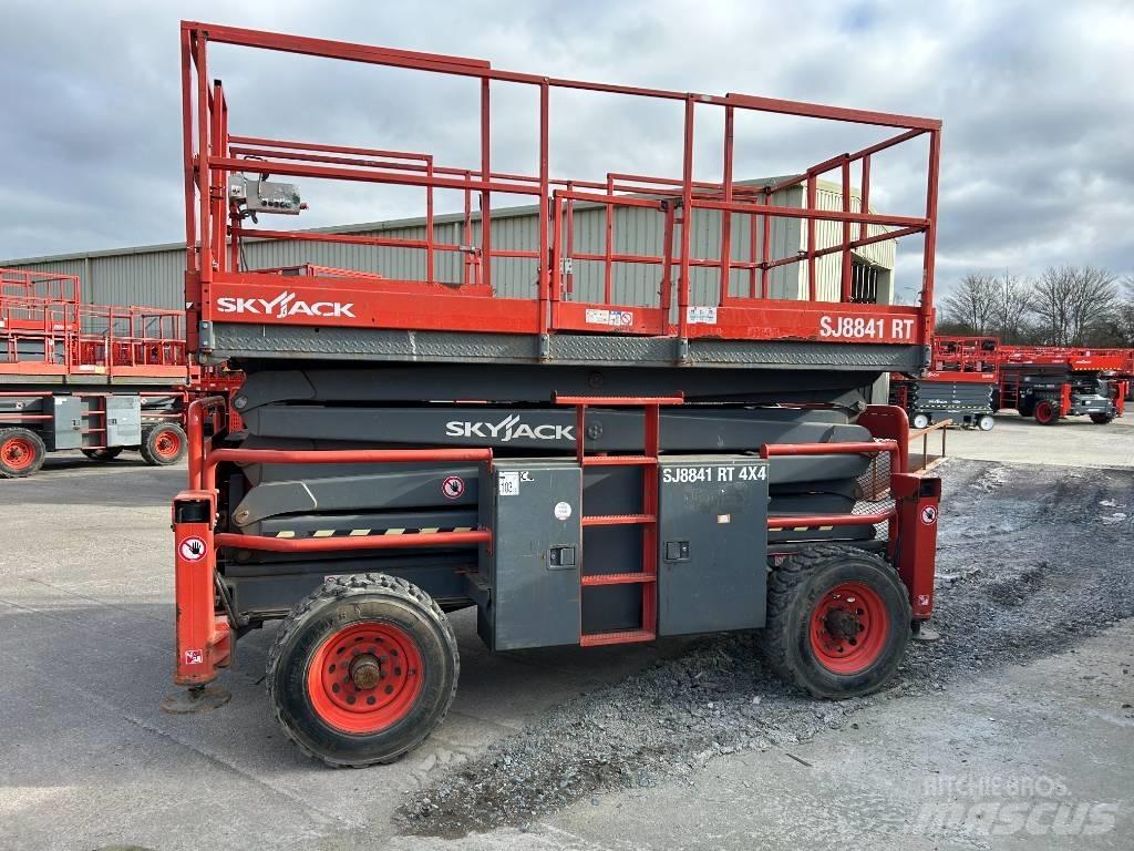 SkyJack SJ 8841 RT Ножничные подъемники