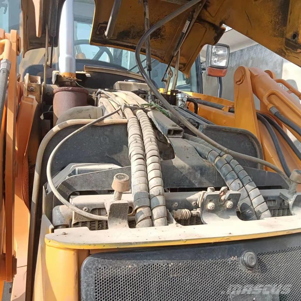 JCB 3CX Экскаваторы-погрузчики