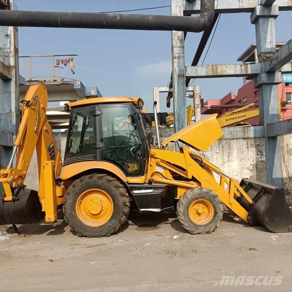 JCB 3CX Экскаваторы-погрузчики