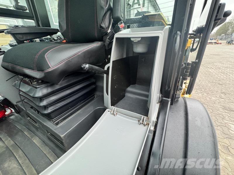 CAT 906M Cat 906M Фронтальные погрузчики