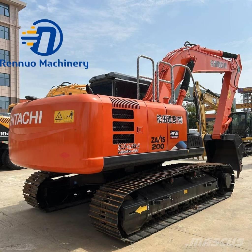 Hitachi ZX 200 Гусеничные экскаваторы