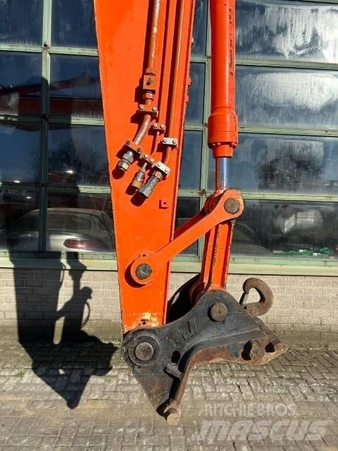 Hitachi ZX 160 W Колёсные экскаваторы