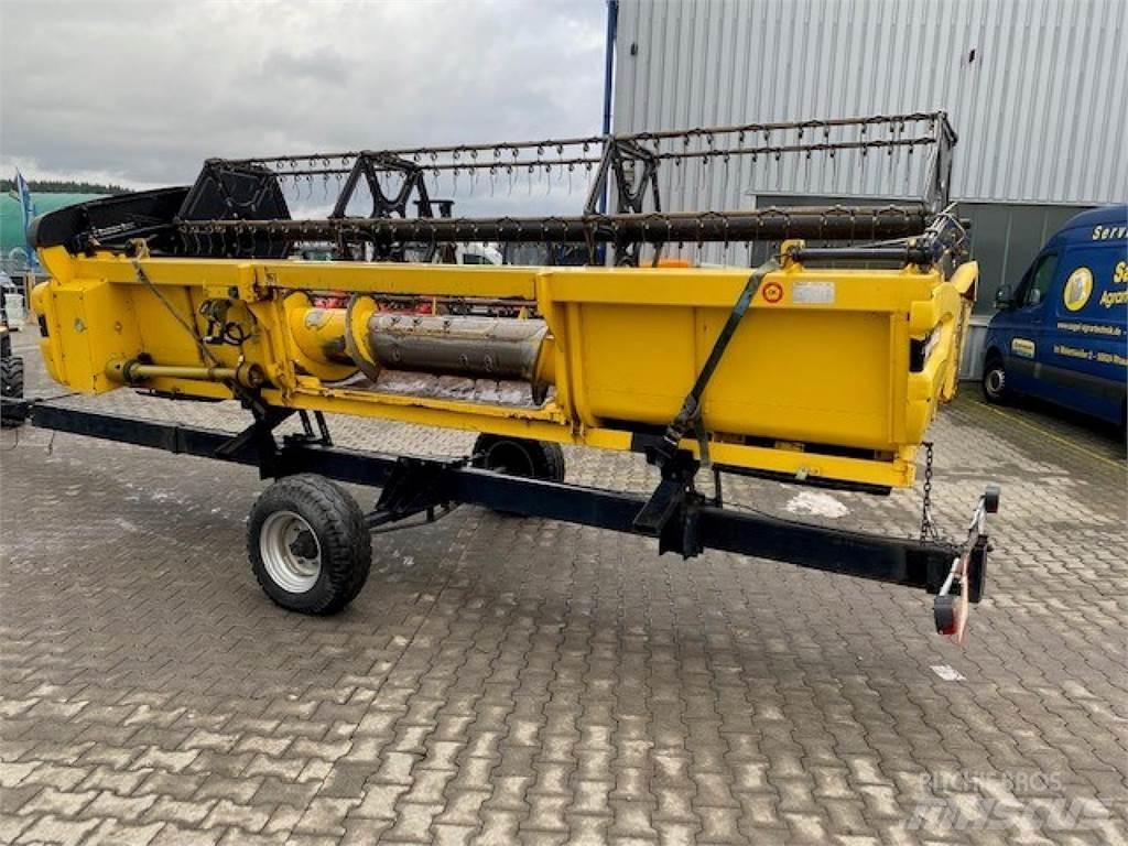 New Holland CX780 Зерноуборочные комбайны