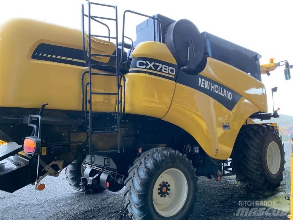 New Holland CX780 Зерноуборочные комбайны