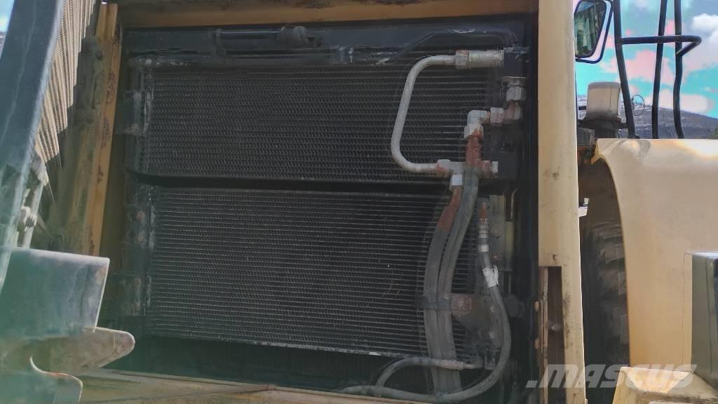 CAT 962 G Фронтальные погрузчики