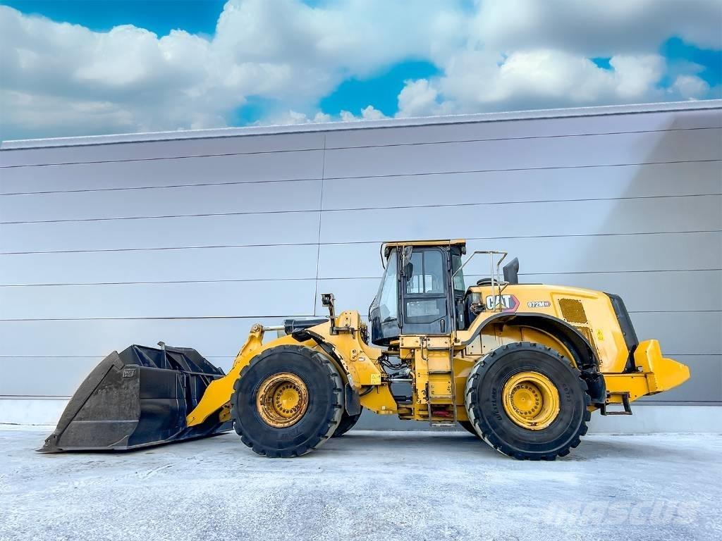 CAT 972M Фронтальные погрузчики