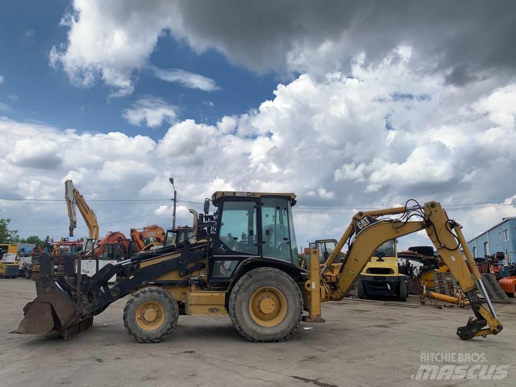 CAT 442 D Экскаваторы-погрузчики