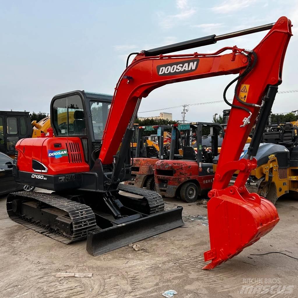 Doosan DX60 Гусеничные экскаваторы