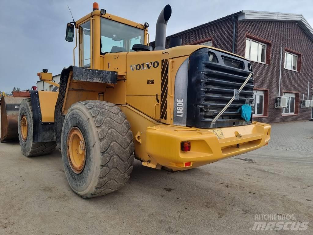 Volvo L 180 E Фронтальные погрузчики