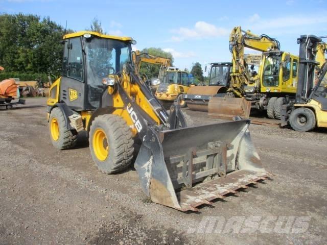 JCB 407 Фронтальные погрузчики