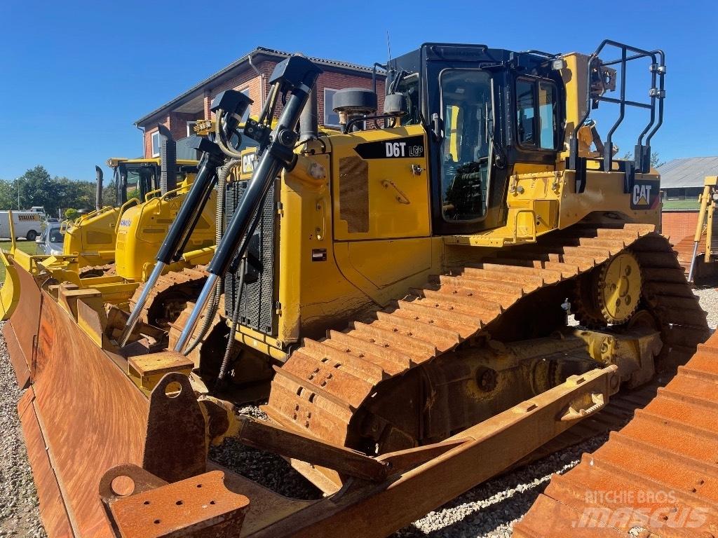 CAT D6T LGP Гусеничные бульдозеры