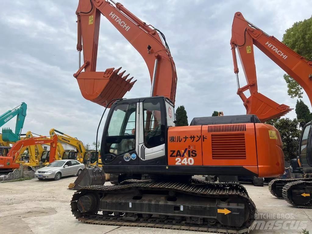 Hitachi ZX 240 Гусеничные экскаваторы