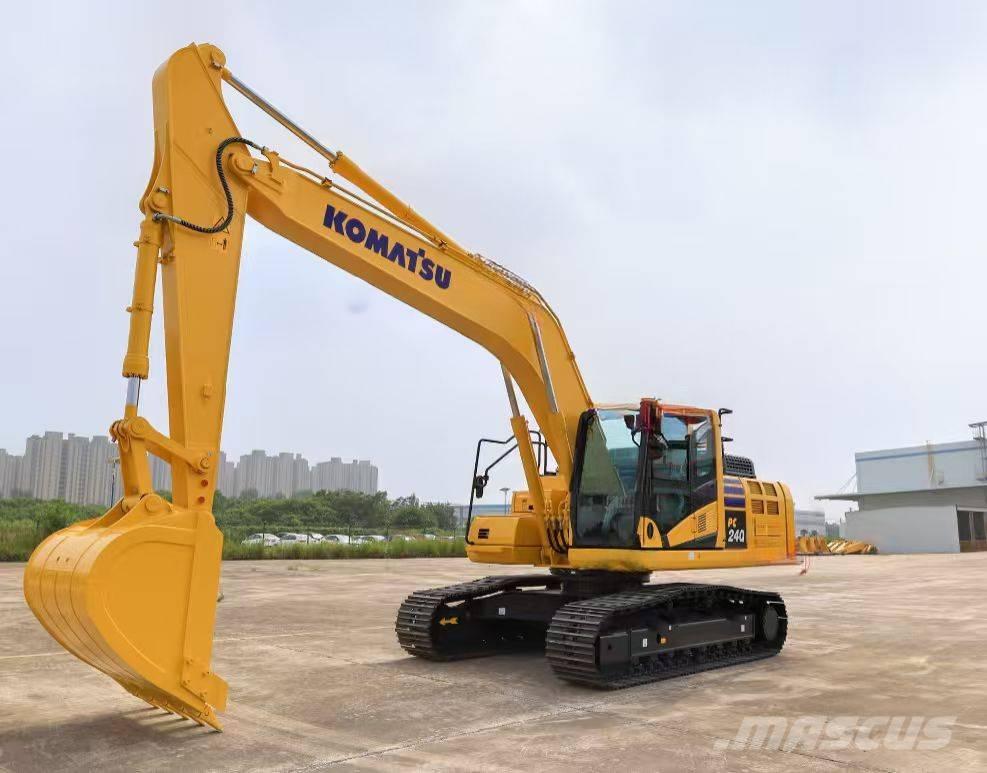 Komatsu PC 240 Гусеничные экскаваторы