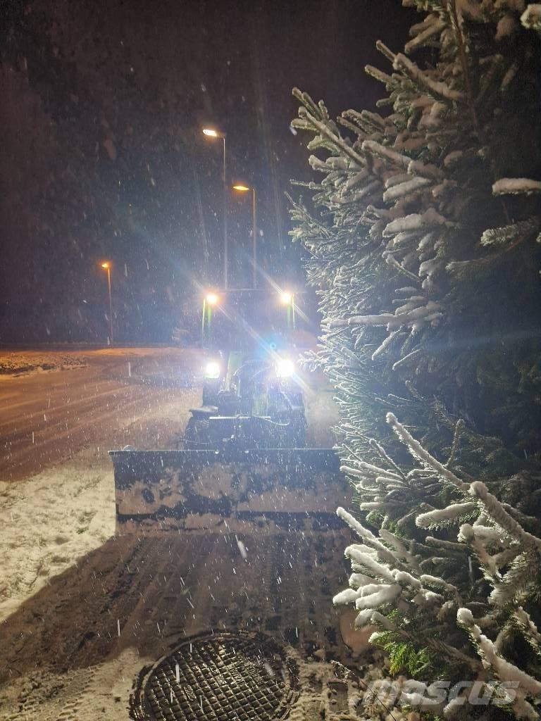 Avant 530 Малые погрузчики