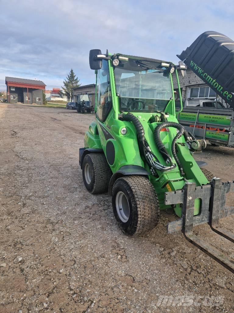 Avant 530 Малые погрузчики