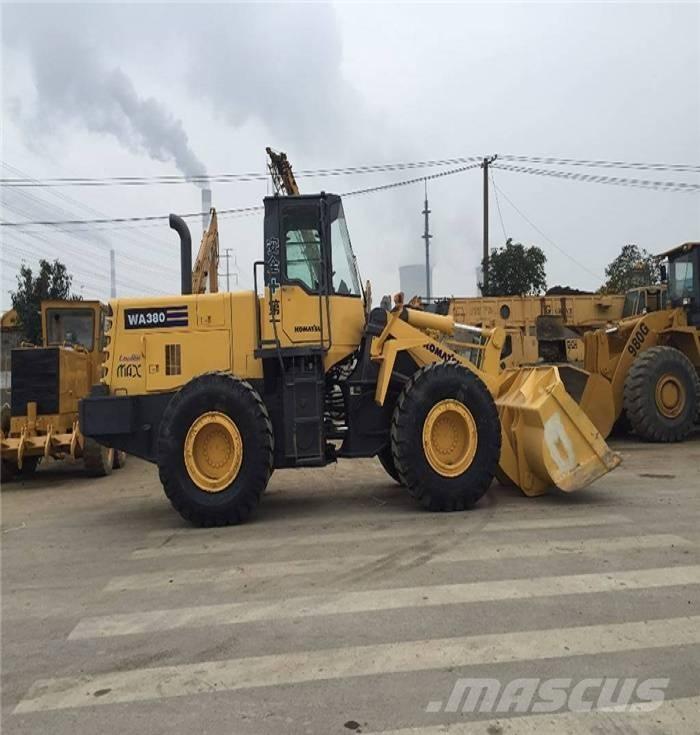 Komatsu WA 380-3 Фронтальные погрузчики