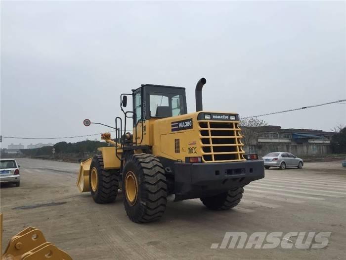 Komatsu WA 380-3 Фронтальные погрузчики