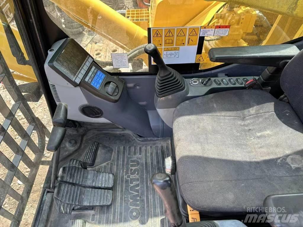 Komatsu PC 850SE Экскаваторы-амфибии