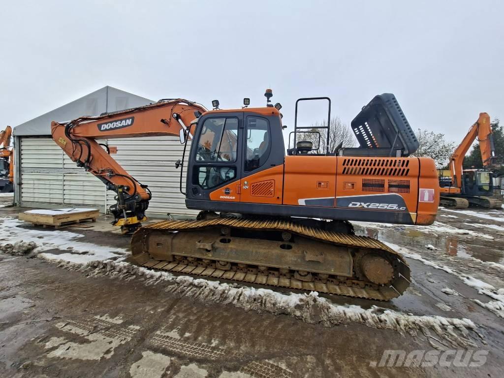 Doosan DX 255 LC-5 Гусеничные экскаваторы