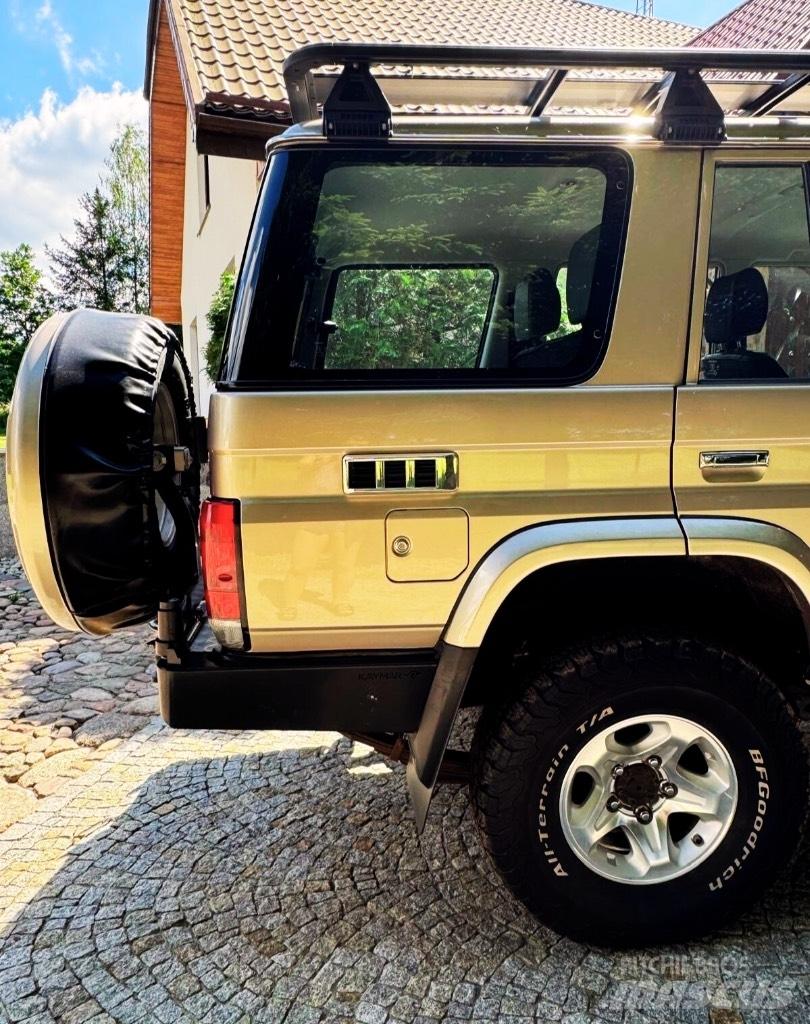 Toyota Landcruiser Внедорожники