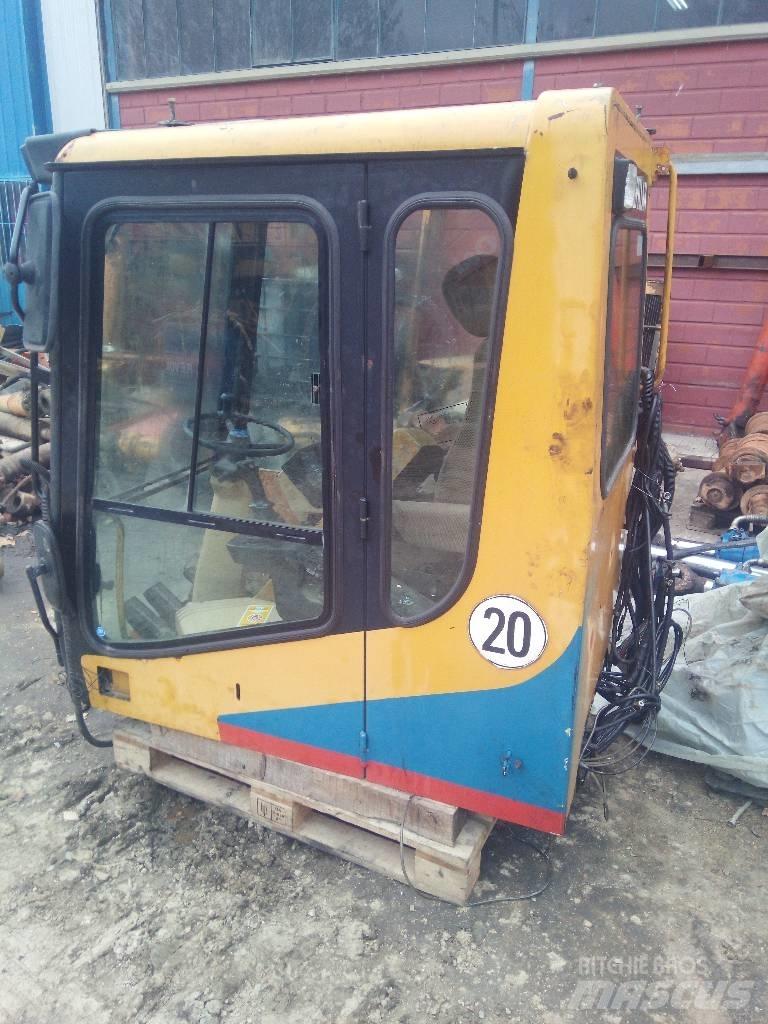 CAT M 320 Кабины и интерьер