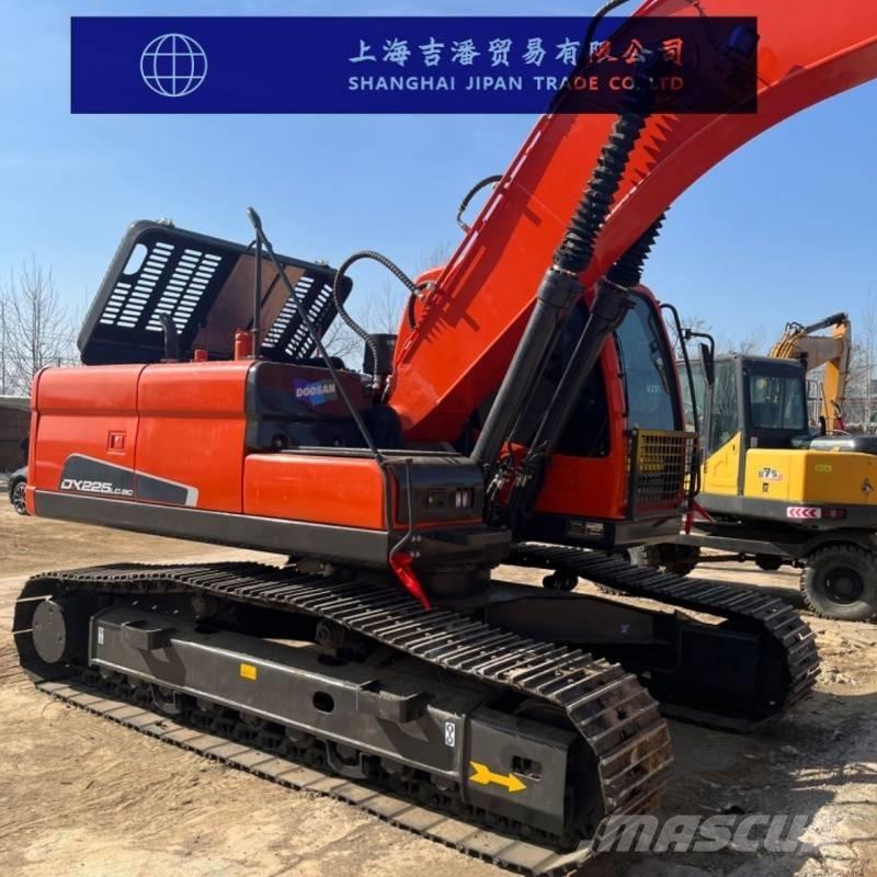 Doosan DX 225 Гусеничные экскаваторы